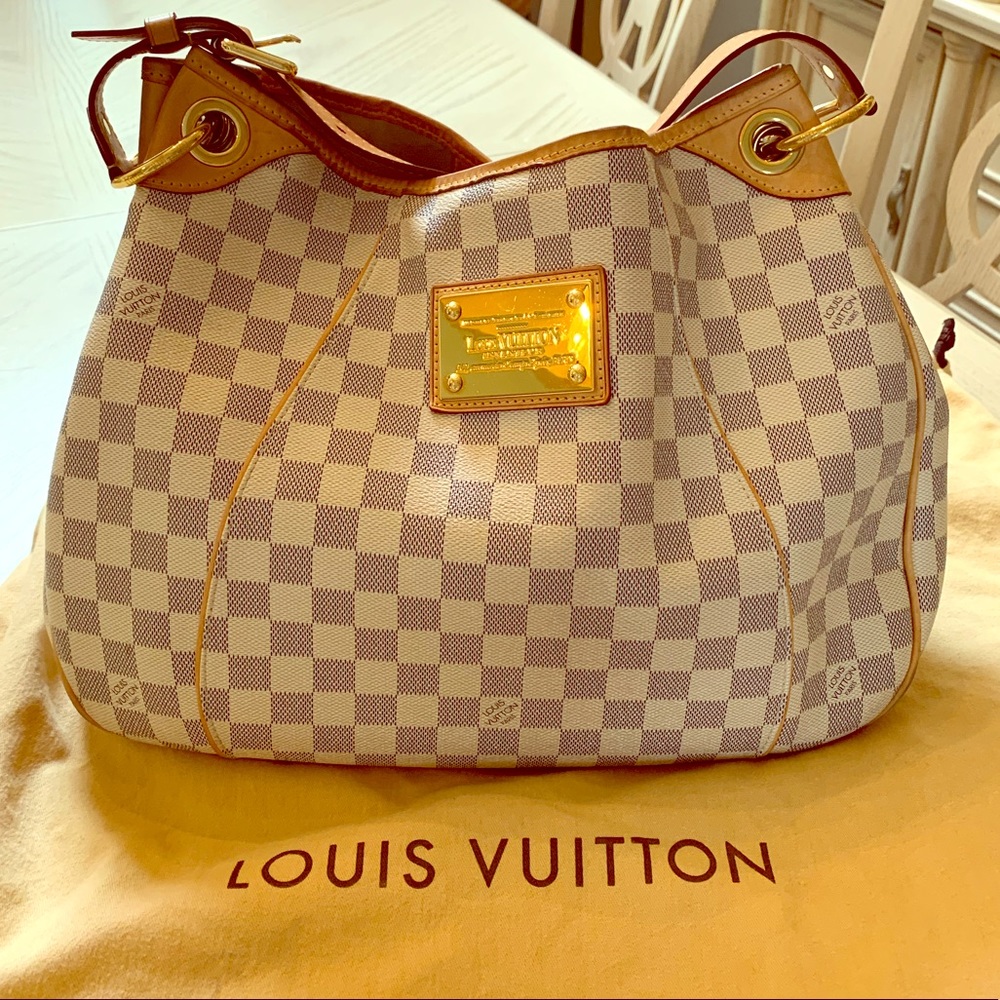 Louis Vuitton Galliera PM